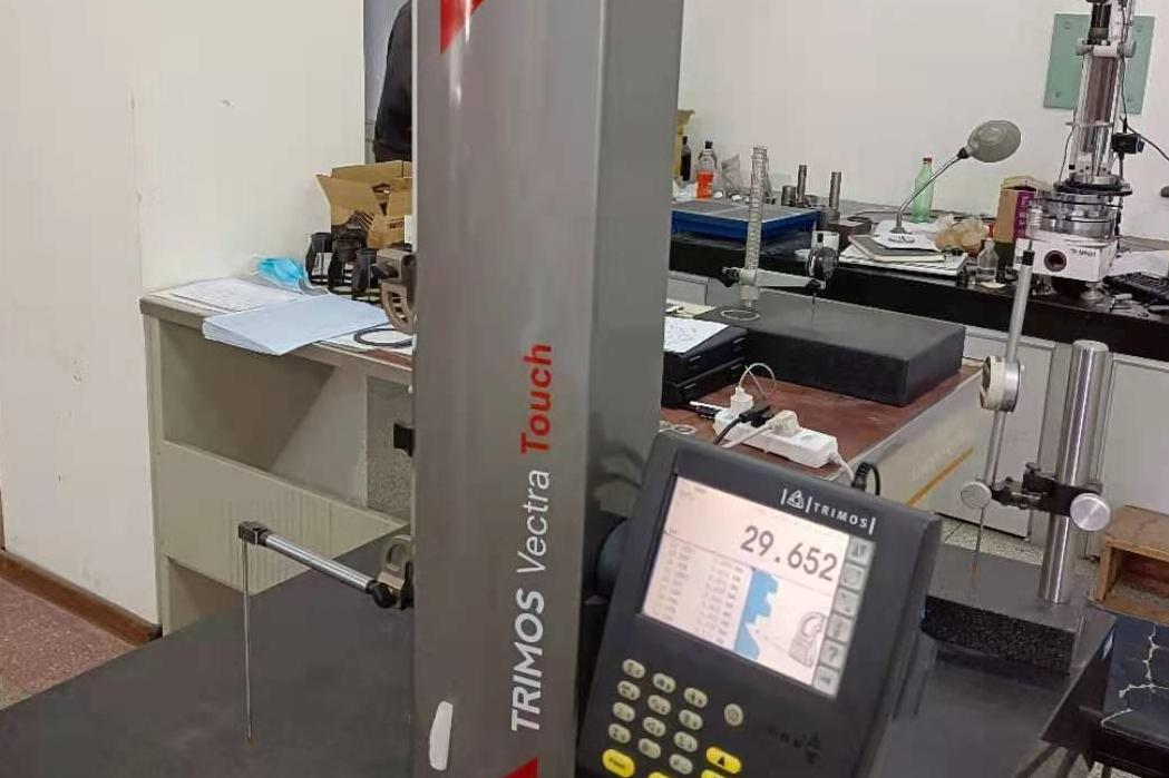 高精度數(shù)顯測(cè)量?jī)x